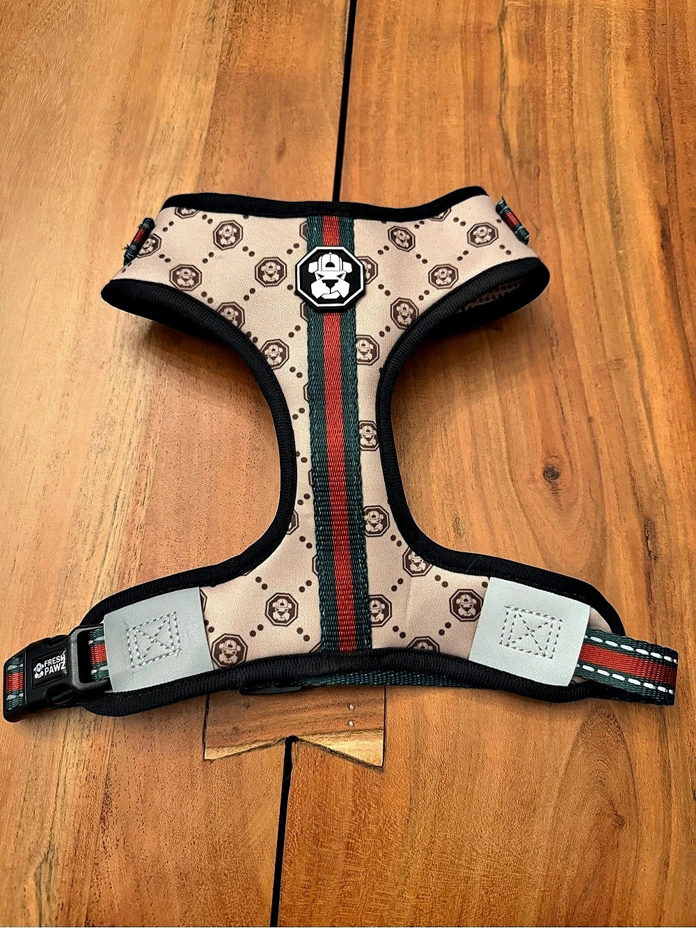 Fresh Pawz G-Pattern Adjustable Mesh Dog Harness Size M Green Red Reflective NWT